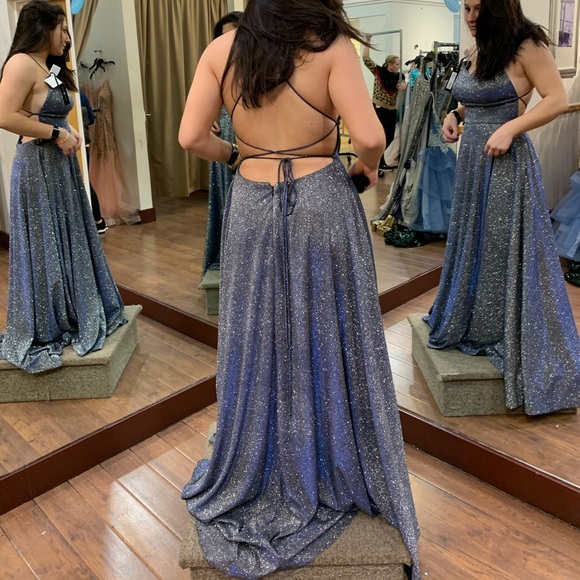 PROM DRESS - Picture 3 of 3